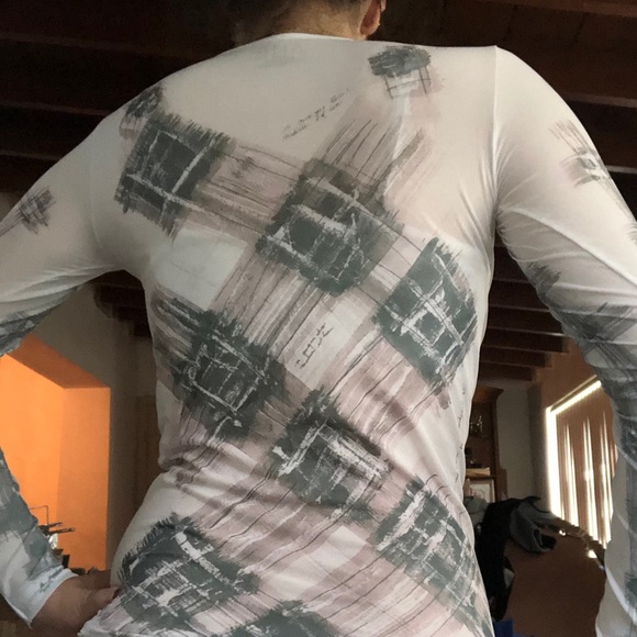 Mesh top - Picture 2 of 2